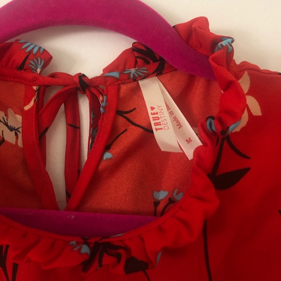 Red Ruffle Floral Blouse - Picture 3 of 3